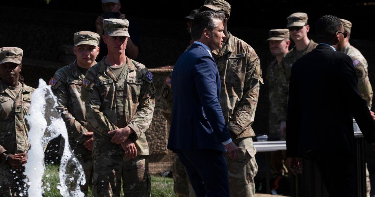 Read more about the article U.S. military identifies 2 soldiers killed in Iranian attack on Jordan as from Texas and Hawaii