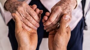 Read more about the article US has the widest morbidity gap as people live longer in poor health