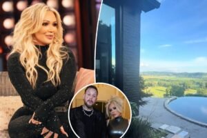 Read more about the article Jelly Roll’s ex-wife Bunnie Xo shares ‘new house’ tour after finalizing divorce