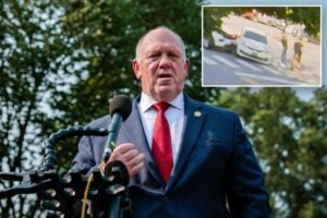 Read more about the article ICE agents will be required to wear body cameras to ‘exonerate’ them in vehicle stops