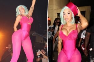 Read more about the article Cardi B’s waist-whittling corset needs to be seen to be believed