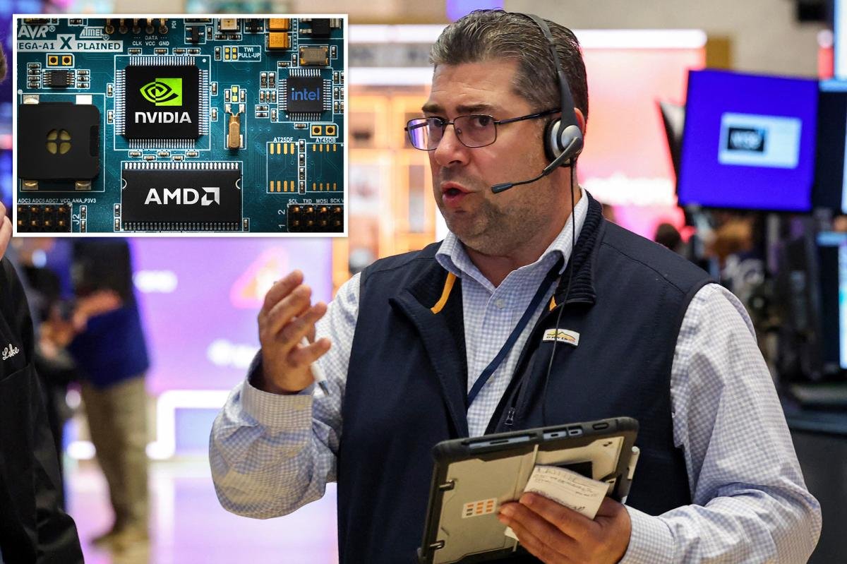 You are currently viewing Nasdaq slumps on worsening chipmaker rout as AI bubble, China competition concerns mount
