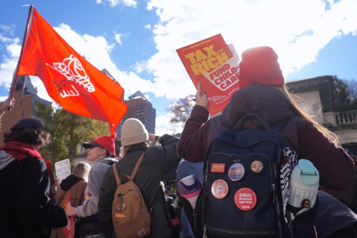 You are currently viewing Our incredibly stupid, highly-educated, kid-fearing socialists