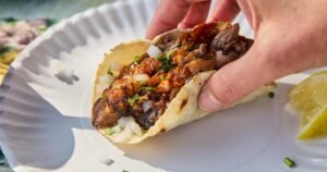 Read more about the article Best street tacos to try in Los Angeles