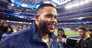 Read more about the article Aaron Donald’s past and Rams’ present point to him coming back
