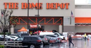 Read more about the article State regulators crack down on polluted runoff from L.A. shopping centers, warehouses