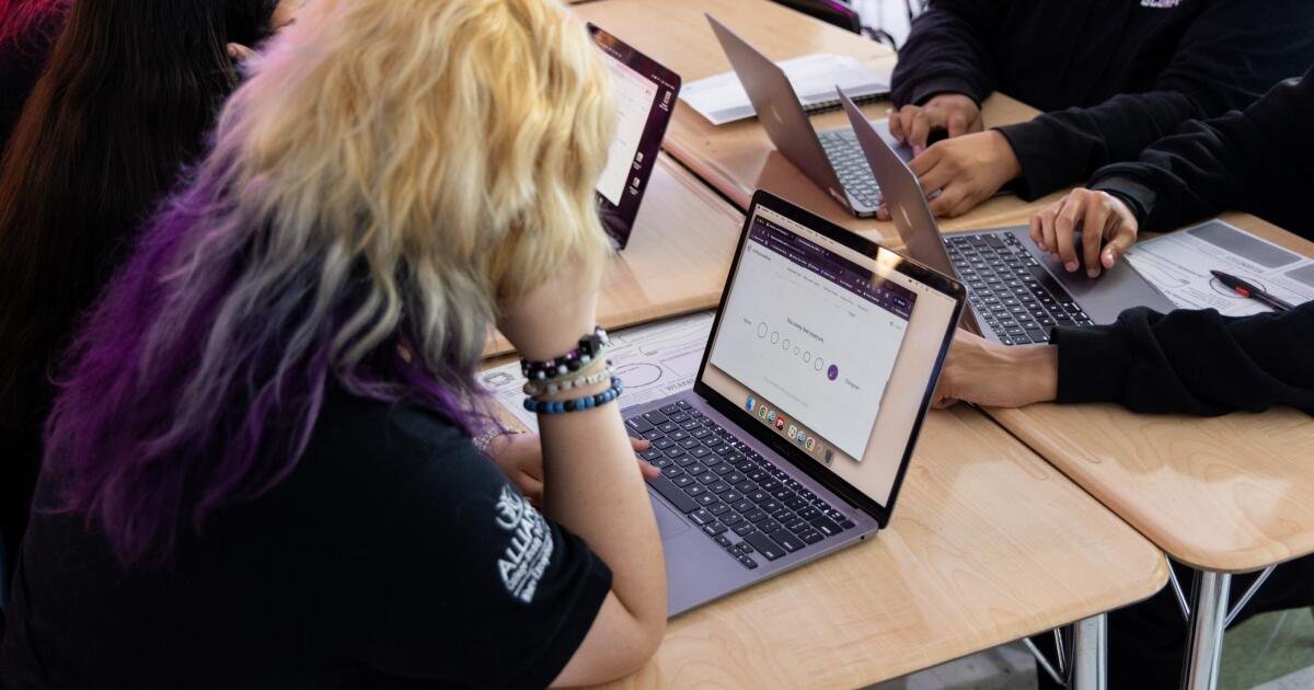 Read more about the article Contributor: AI, like a hovering parent, protects students from the failures they need