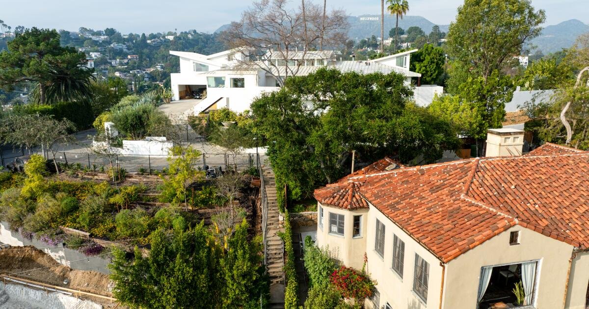 You are currently viewing See some of Los Angeles’ best architecture on these staircase walks