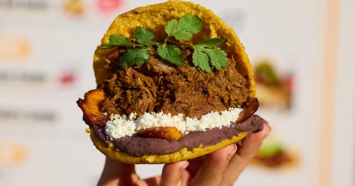 You are currently viewing Best Venezuelan and Colombian spots for arepas in Los Angeles
