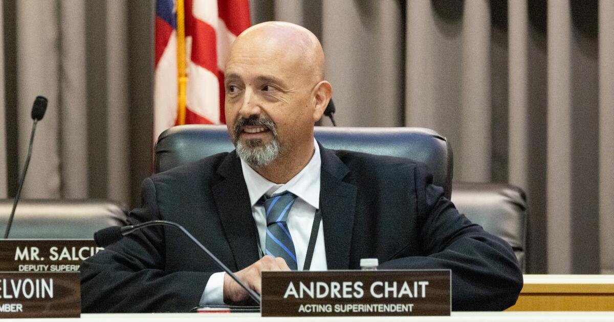 Read more about the article Amid LAUSD budget crisis, Supt. Chait touts gains, trades Carvalho’s flash for a quieter tone