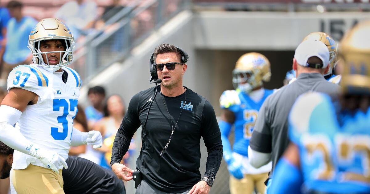 Read more about the article UCLA Unlocked: Are you ready to make room on the Bob Chesney bandwagon?