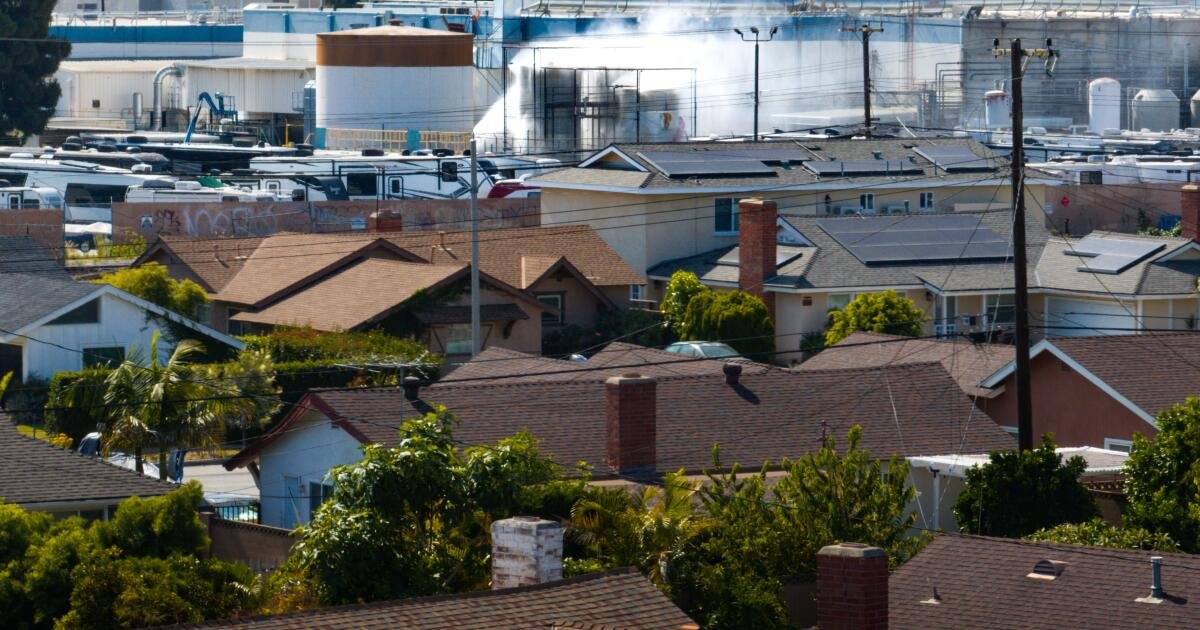 Read more about the article Orange County demands $4 million from company at center of Garden Grove chemical crisis