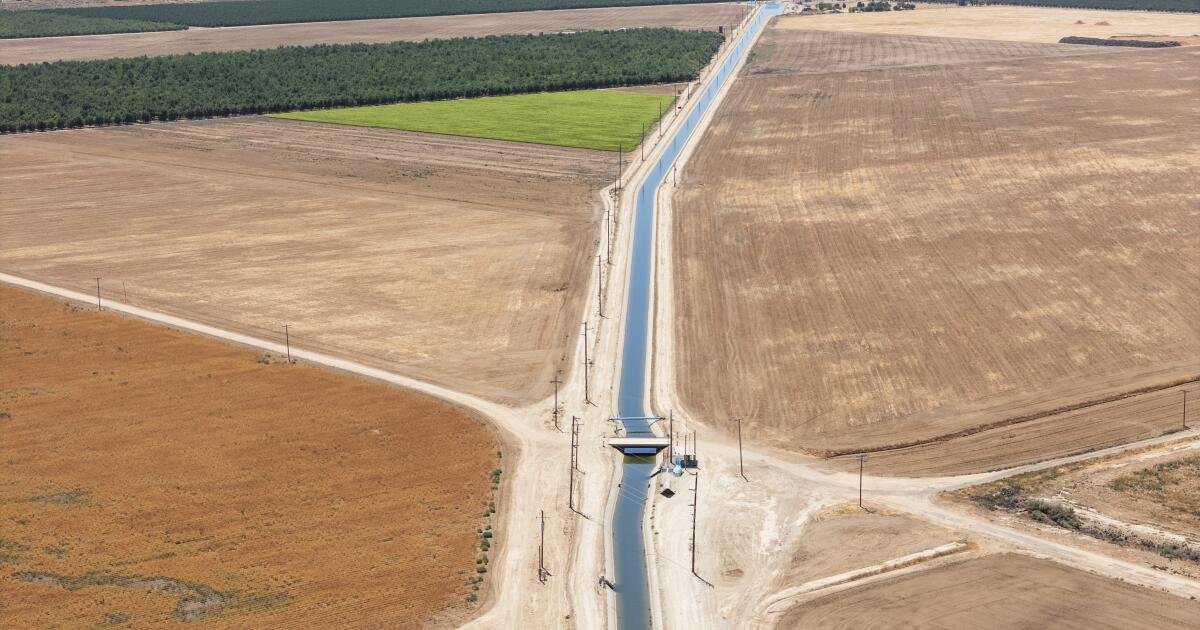 Read more about the article As water restrictions hit farmers, solar is making sense