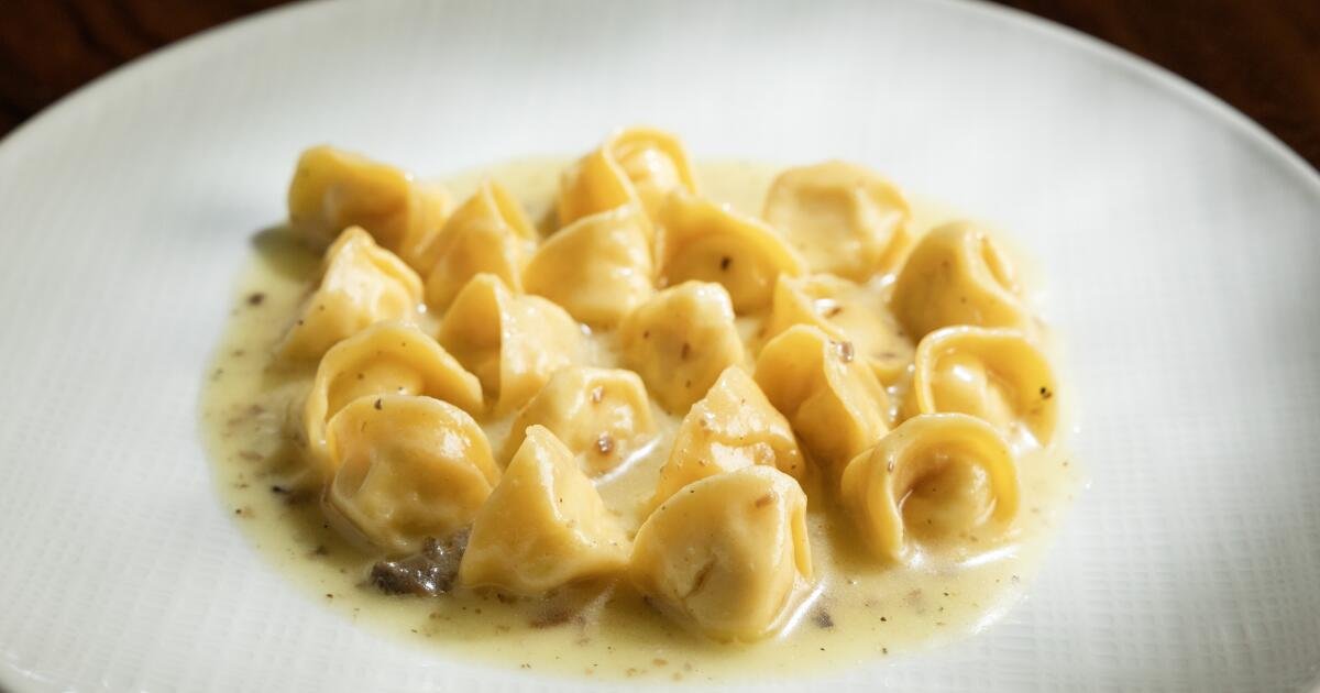 Read more about the article L.A.’s best new restaurant for pasta is in a luxe Beverly Hills hotel
