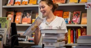 Read more about the article L.A. Indie Book Crawl guide: Dates, stores and prizes