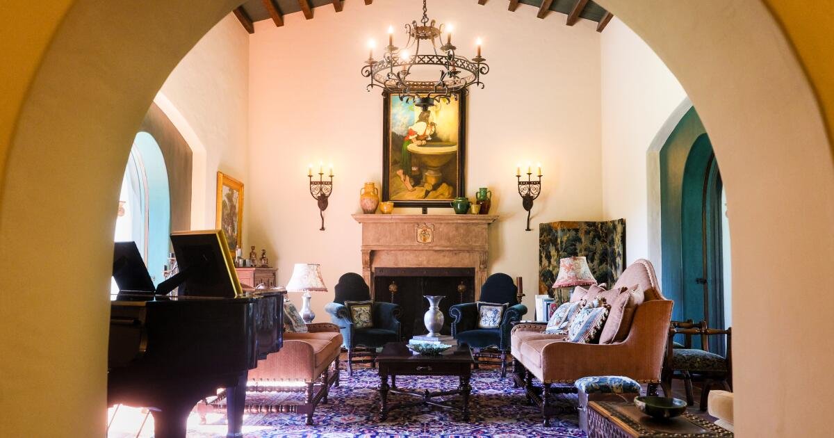 Read more about the article Historic Wallace Neff home restored after hidden plans found