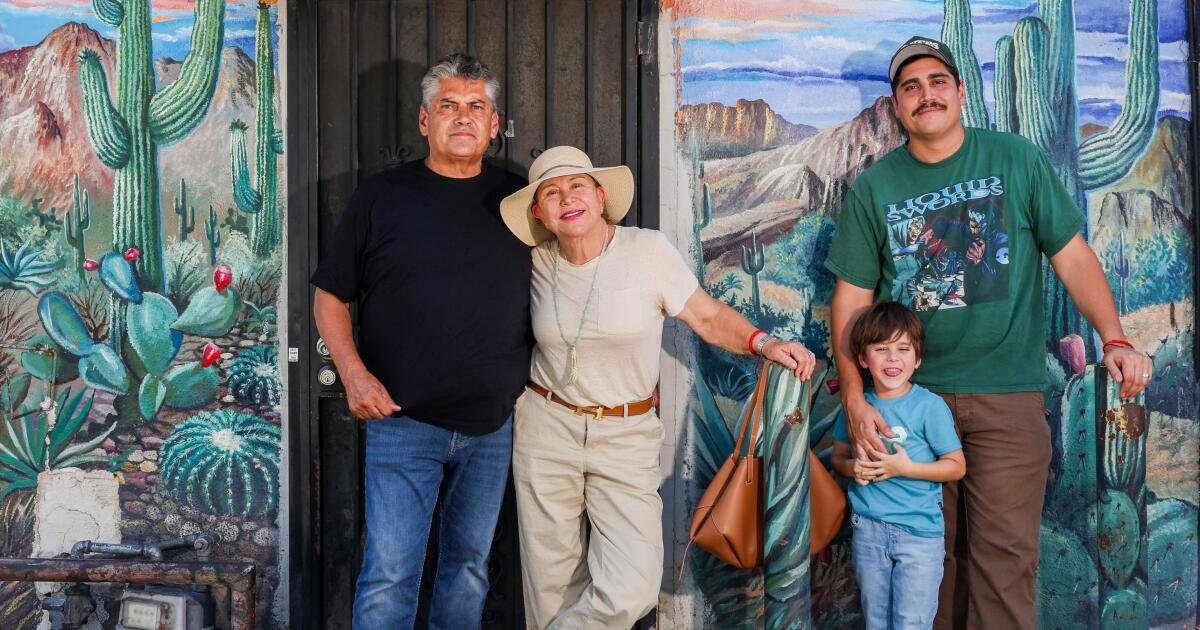 Read more about the article Cactus Taquería closes Hollywood location after 34 years