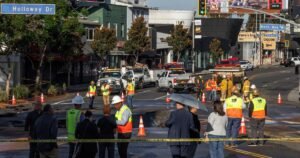 Read more about the article Venice and Hollywood water pipe breaks deepen L.A. flooding woes