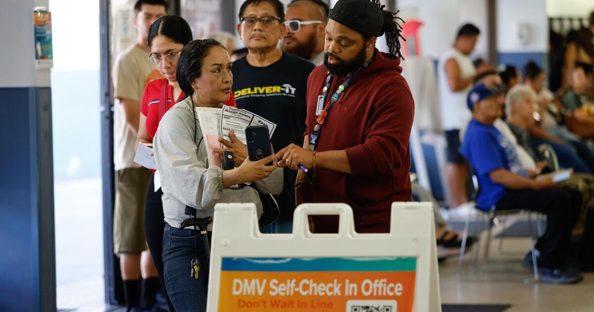 You are currently viewing California is letting more drivers add their license and ID card to their phones. Here’s how