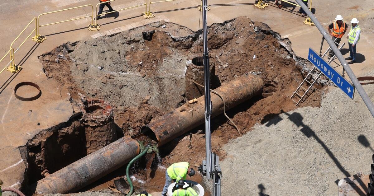 Read more about the article Sunset Boulevard remains closed indefinitely as ruptured trunk line repairs continue ‘into this week’