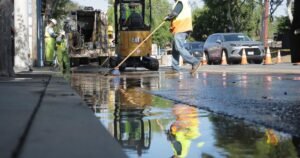 Read more about the article Sunset Boulevard expected to reopen late Friday following water leak