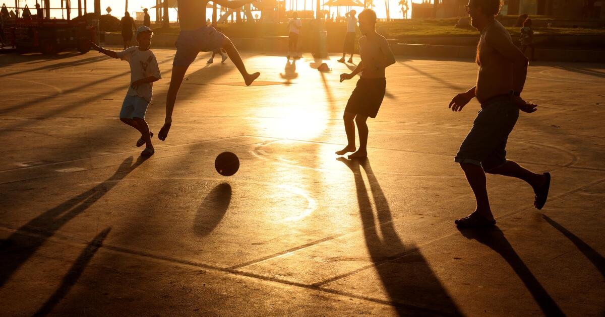 You are currently viewing Southern California’s heat wave is about to break. But not for long