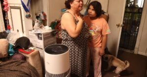 Read more about the article Boyle Heights parents want answers about schools reopening in the Lineage stench zone
