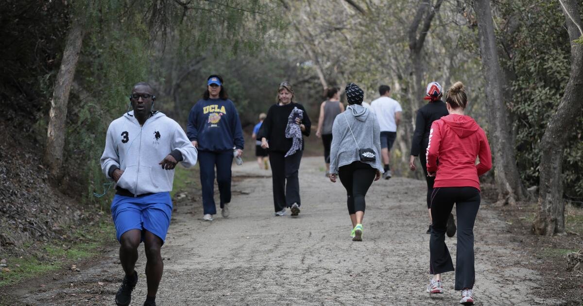 Read more about the article Free parking at Fryman Canyon is gone and hikers are stomping mad