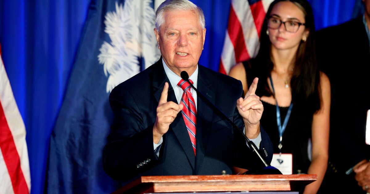 You are currently viewing Sen. Lindsey Graham of South Carolina, Trump ally and foreign policy hawk, dies at 71