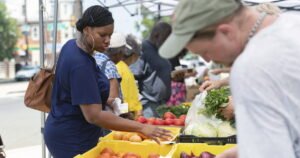 Read more about the article The White House pushes healthy eating. It cut a landmark nutrition education program