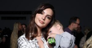 Read more about the article Emily Ratajkowski’s viral essay on sex life as a single mom scores her a seven-figure book deal