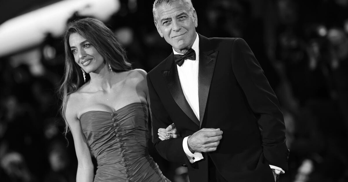You are currently viewing George and Amal Clooney forced to evacuate home in France amid wildfires