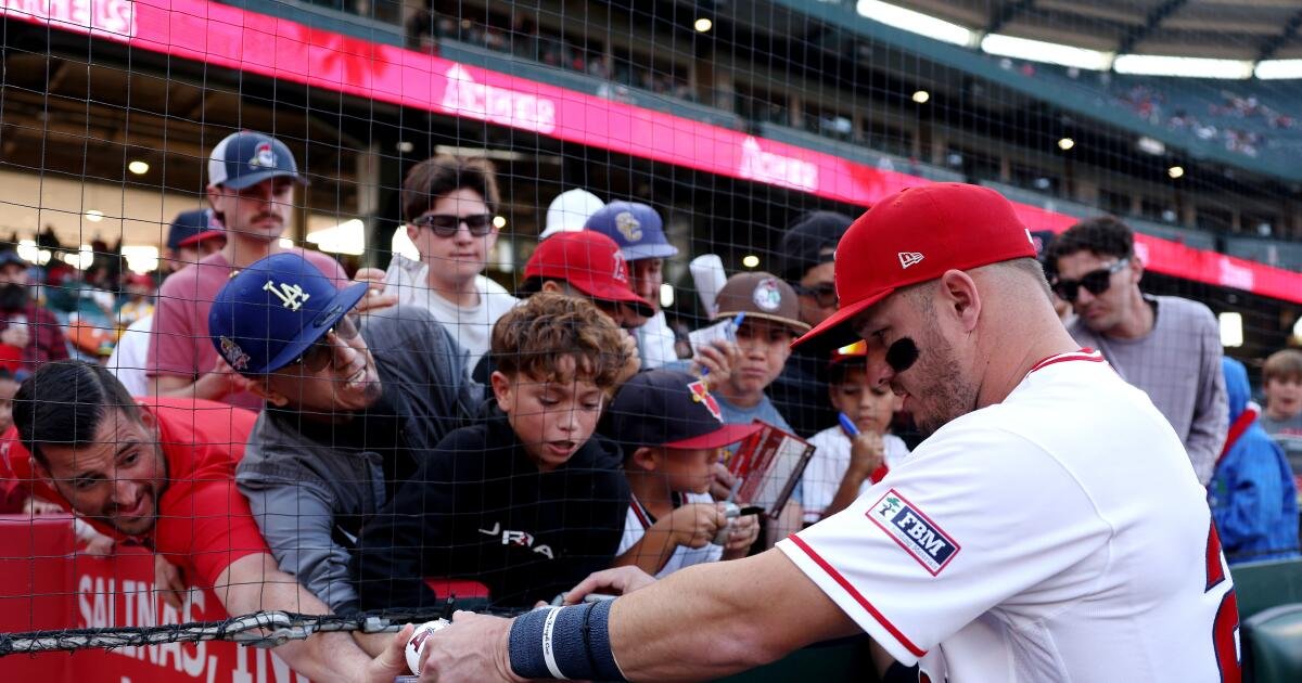 Read more about the article Can a new minor league team compete with Angels, attract fans?