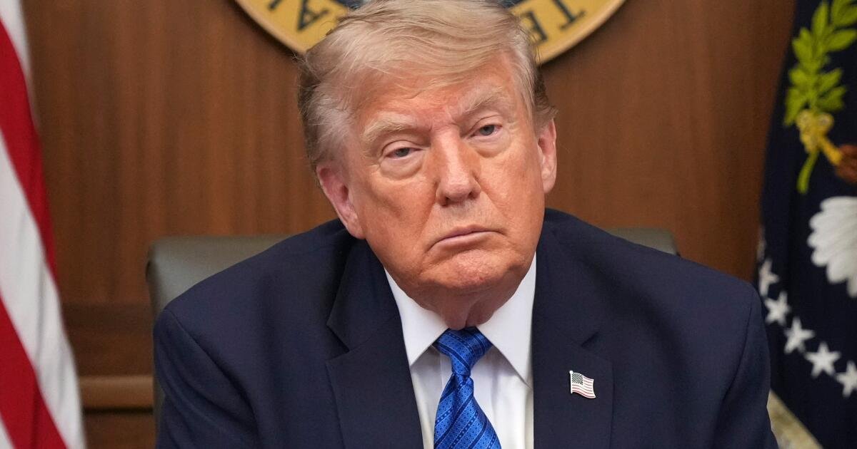 You are currently viewing Trump says anti-weaponization fund in IRS settlement is ‘dead’ even as he defends it