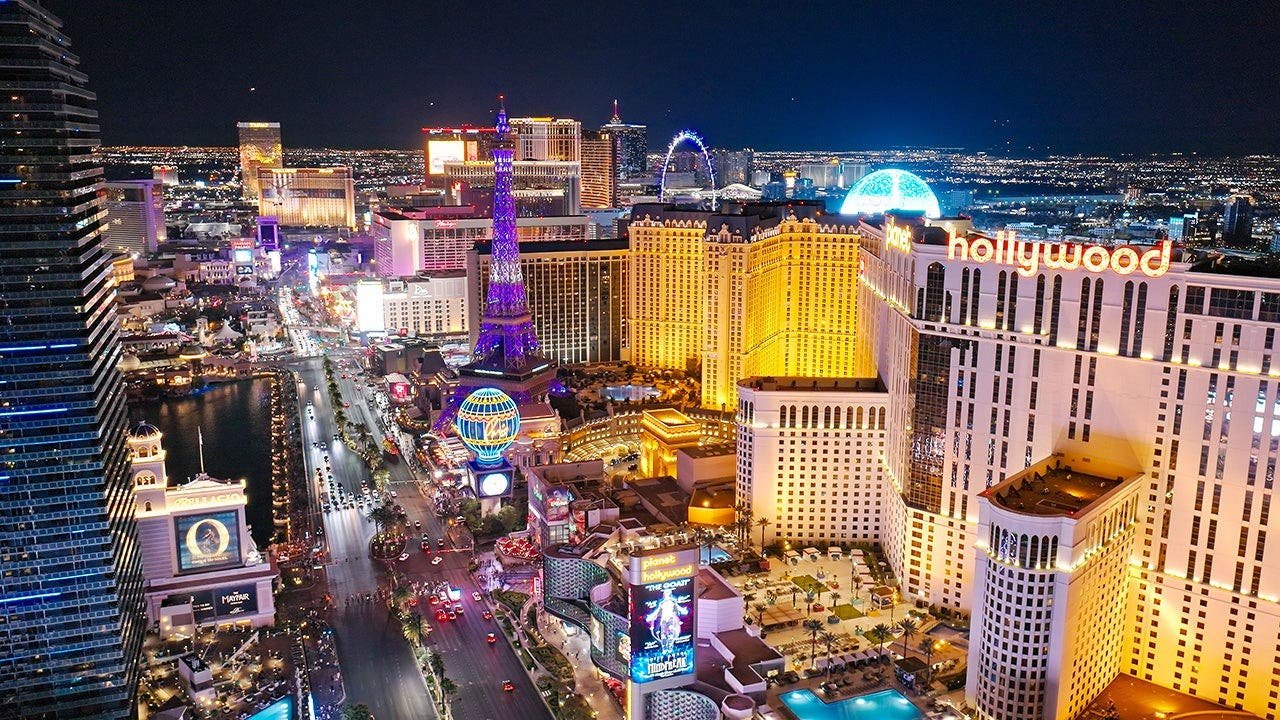 You are currently viewing Las Vegas Strip buffets drop to only 4 as luxury dining takes over