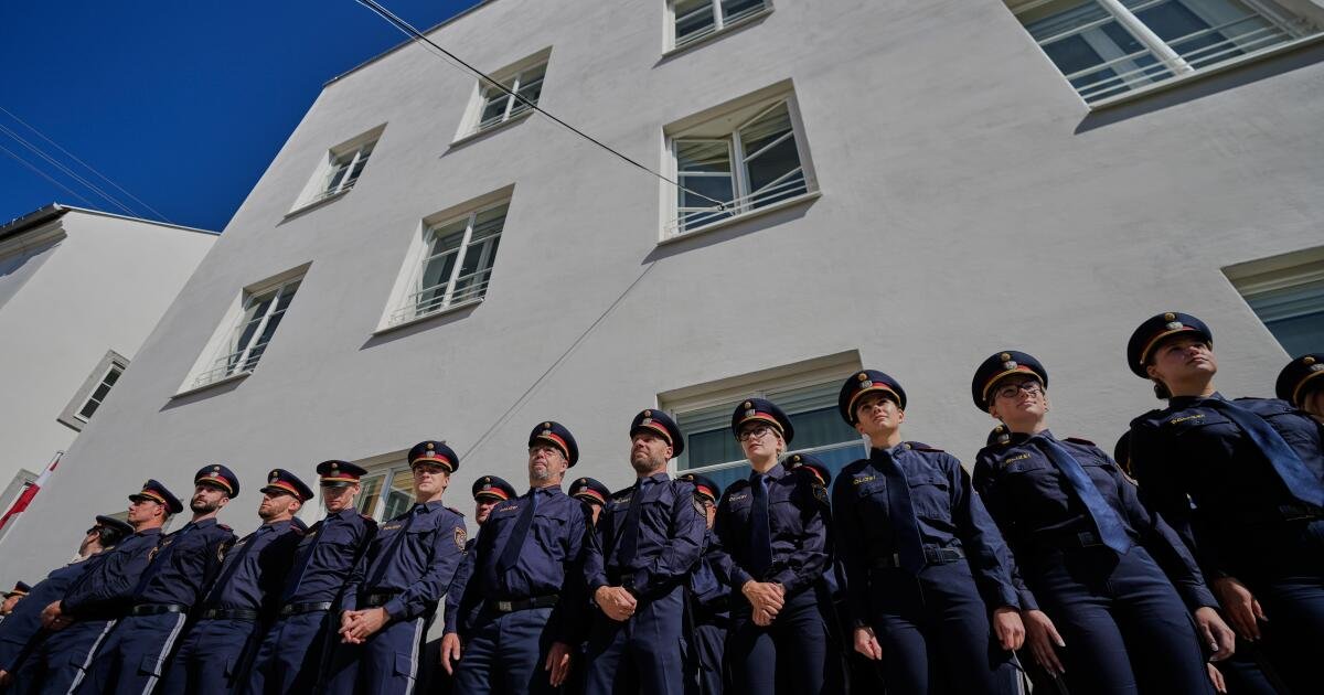 You are currently viewing Adolf Hitler’s birthplace in Austria reopens as a police station to deter Nazi pilgrimages