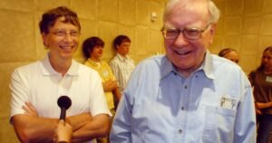 Read more about the article Warren Buffett explains why his kids, not the Gates Foundation, will now give away all his fortune