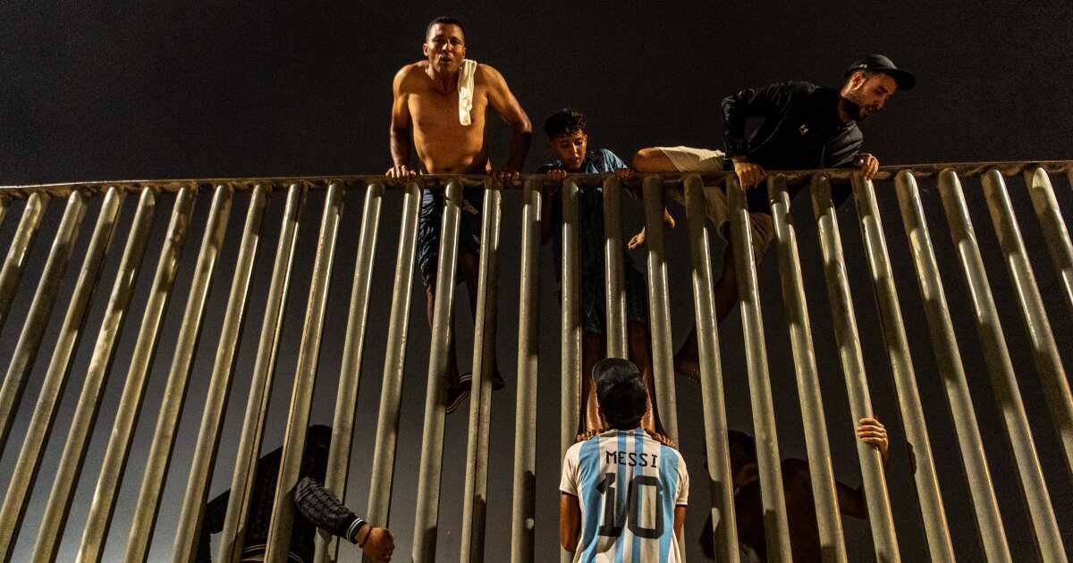 You are currently viewing 60,000 cross into Spanish territory of Ceuta and at least 34 die after border breach