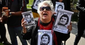 Read more about the article A fugitive colonel is finally jailed in Chilean Víctor Jara’s murder case, decades after the crime