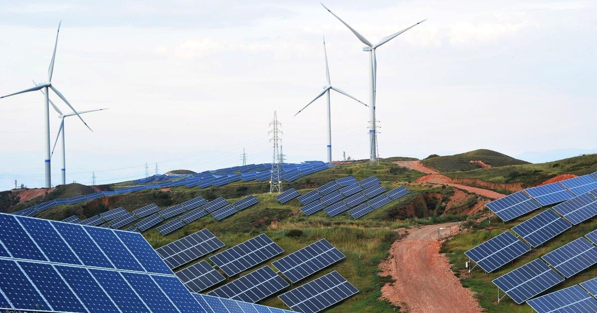 You are currently viewing China climate plan pushes renewables in factories, data centers