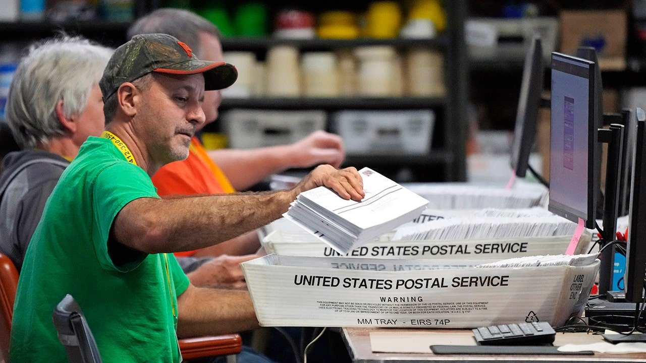 You are currently viewing Trump’s mail-in voting order blocked in 23 states by federal appeals court