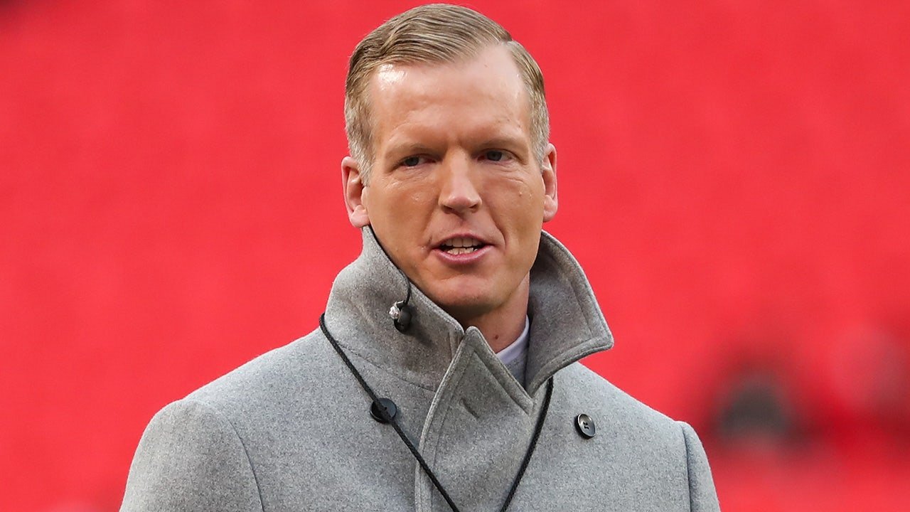 You are currently viewing Kyle Shanahan nearly lost his right eye in car crash, Chris Simms says