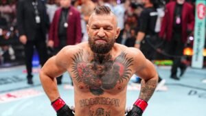 Read more about the article McGregor reveals ACL and meniscus injury to his right knee at UFC 329