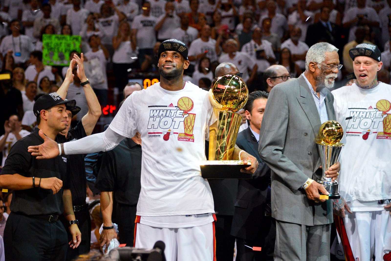 You are currently viewing ESPN’s Adam Schefter addresses LeBron James’ NBA future after Heat rumors