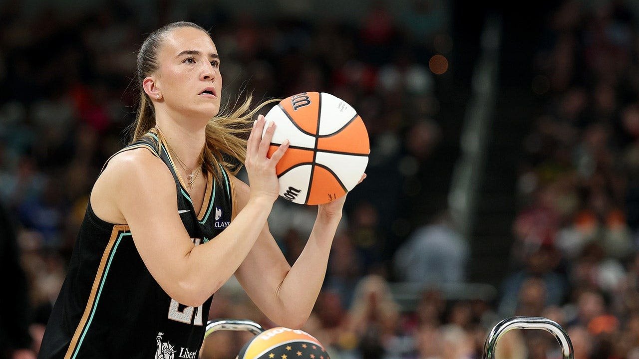 Read more about the article Sabrina Ionescu says she was never invited to WNBA 3-point contest