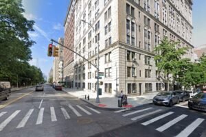 Read more about the article 2 men stabbed near Central Park in unprovoked attack: sources