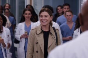 Read more about the article Ellen Pompeo’s Absence From ‘Grey’s Anatomy’ Season 23 Cast Photo Has Fans Asking: “Where’s Meredith?”