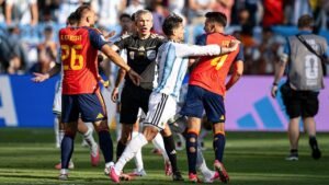 Read more about the article Paredes red card mars Spain’s extra time World Cup win over Argentina