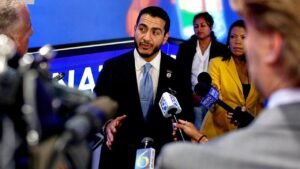 Read more about the article Abdul El-Sayed attended DSA events despite rejecting socialist label