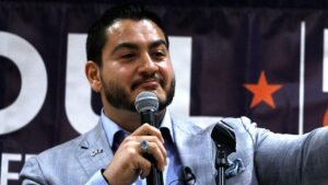Read more about the article Abdul El-Sayed’s socialist ties called a liability in Michigan race